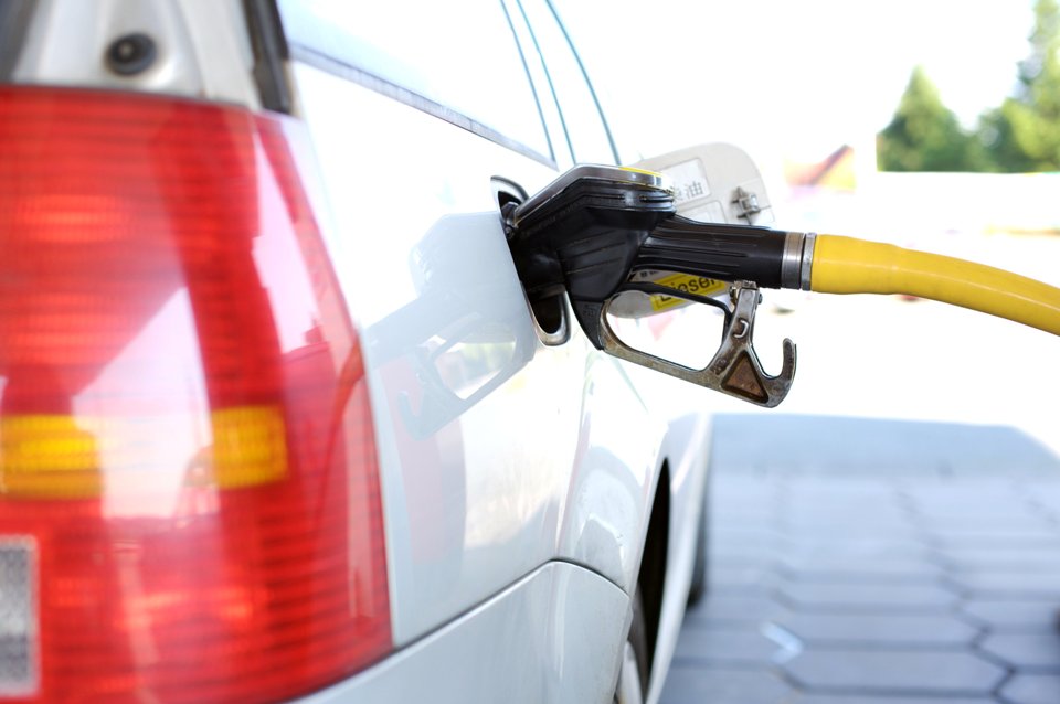 升息隱憂國際油價下跌 下週汽油估降2角